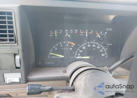 1994 GMC Sierra C1500 z USA, uszkodzony, nr VIN 2GTEC19KXR1537354